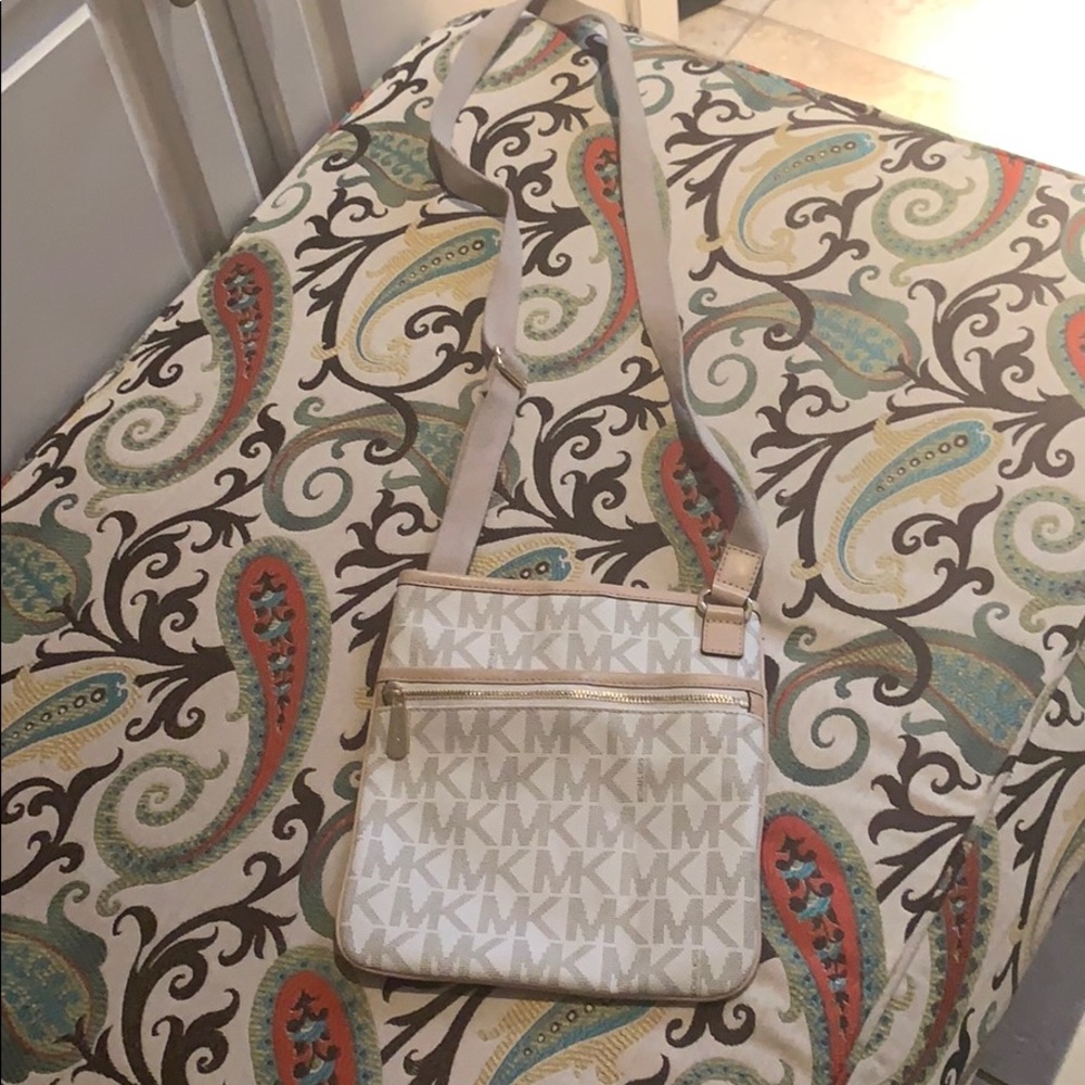 Michael Kors Crossbody